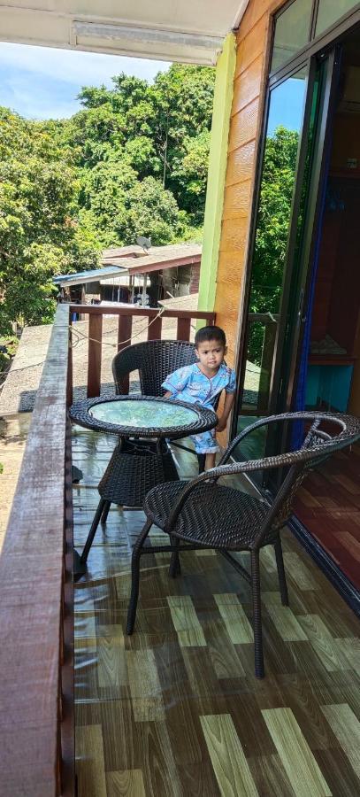 Hotel Perhentian Hazipah Kampong Pasir Hantu Exterior foto